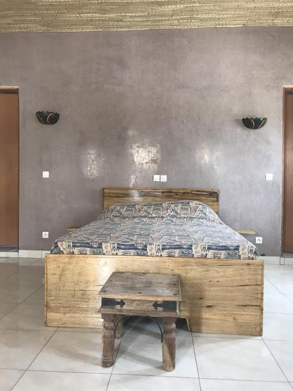 Auberge La Praline Toubakouta Buitenkant foto