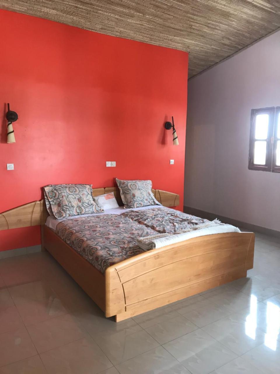 Auberge La Praline Toubakouta Buitenkant foto